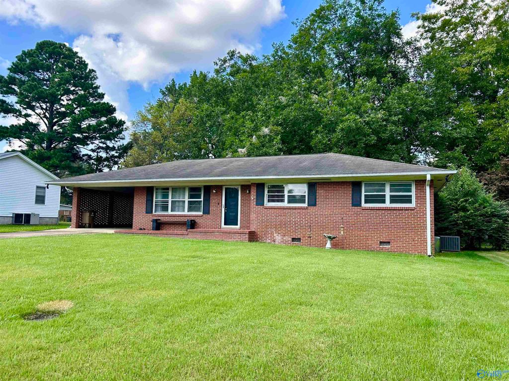 1703 10th Ave SE, Decatur, AL 35601 MLS# 21898249 Trulia