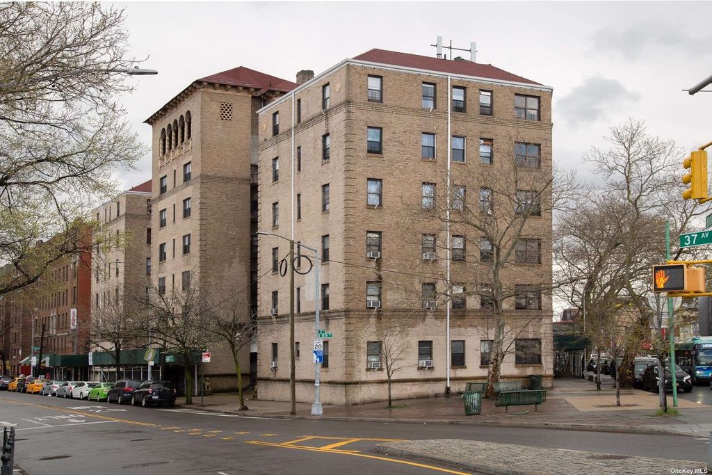 7035 Broadway UNIT D2, Jackson Heights, NY 11372 MLS 3423504 Trulia