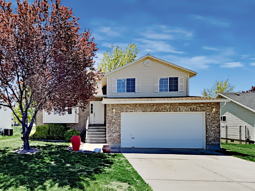 2347 W 2300 N, Clearfield, UT 84015