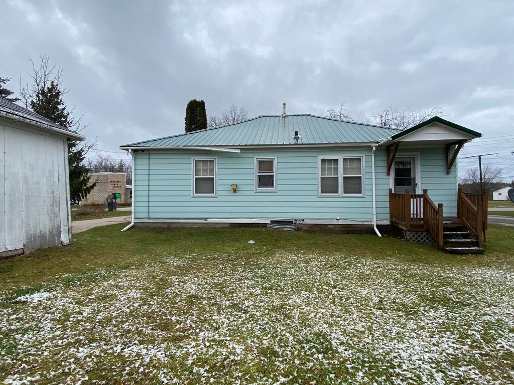 11109 W Main St, Rudyard, MI 2 Bed, 1 Bath SingleFamily Home 13