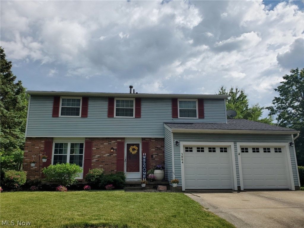 3064 Wexford Blvd, Stow, OH 44224