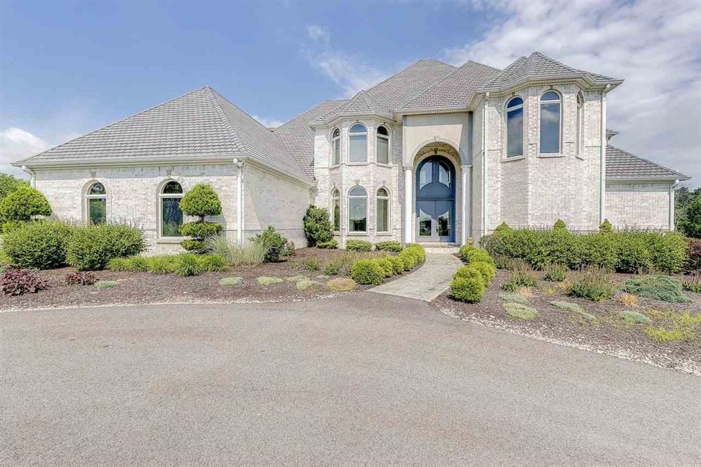 9300 N County Road 200 E, Frankfort, IN 7 Bed, 7 Bath SingleFamily