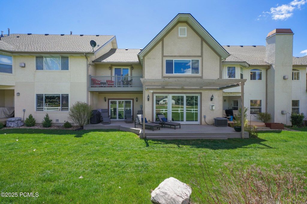 384 Cottage Creek Ct, Midway, UT 84049