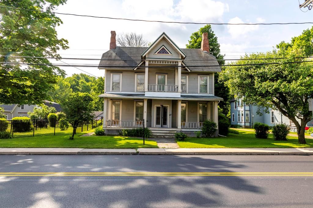 186 Elmira St, Troy, PA 6 Bed, 2 Bath SingleFamily Home 30 Photos