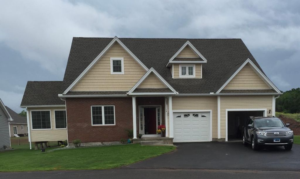 14 Valley Farms Rd, Ellington, CT 06029