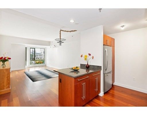 20 2nd St #522, Cambridge, MA 02141