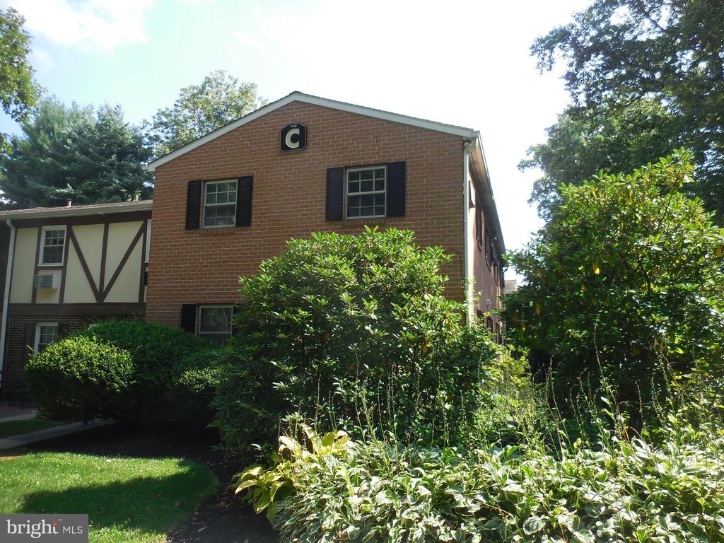 207 Walnut Hill Rd   #C11, West Chester, PA 19382
