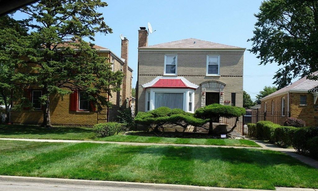 8105 S Michigan Ave, Chicago, IL 60619