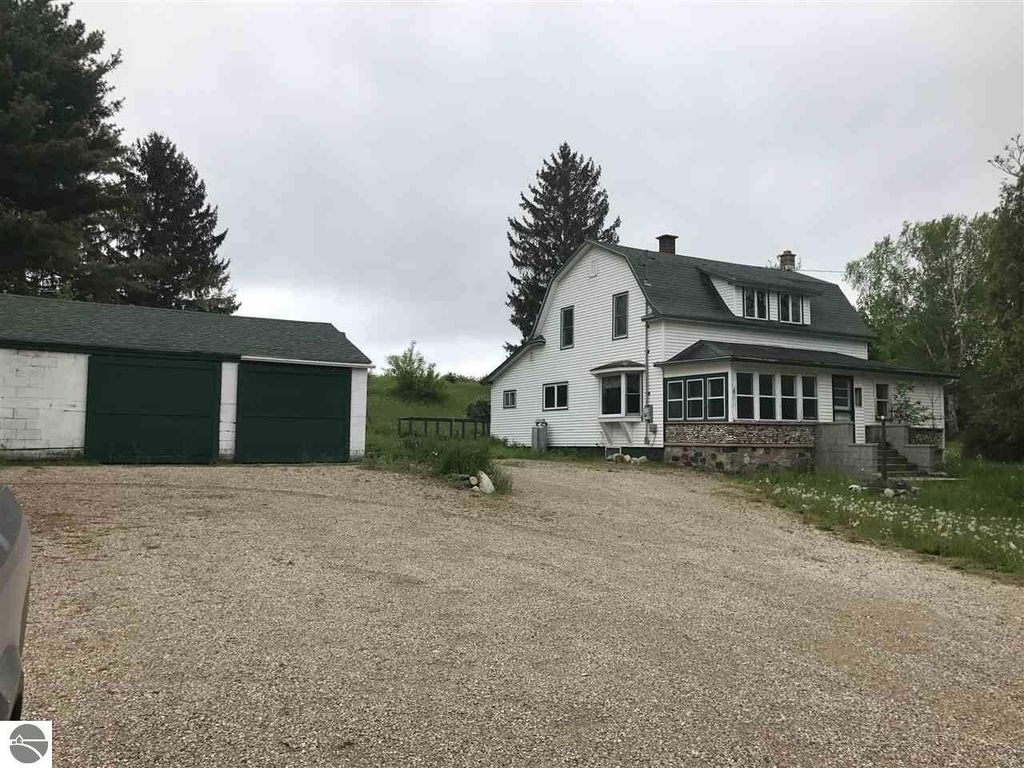 8935 Cherry Ave, Rapid City, MI 49676 Trulia