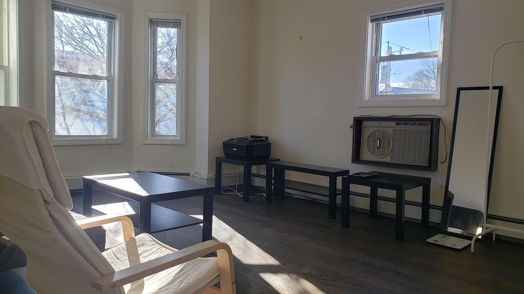 13 Seckel St, Cambridge, MA 02141