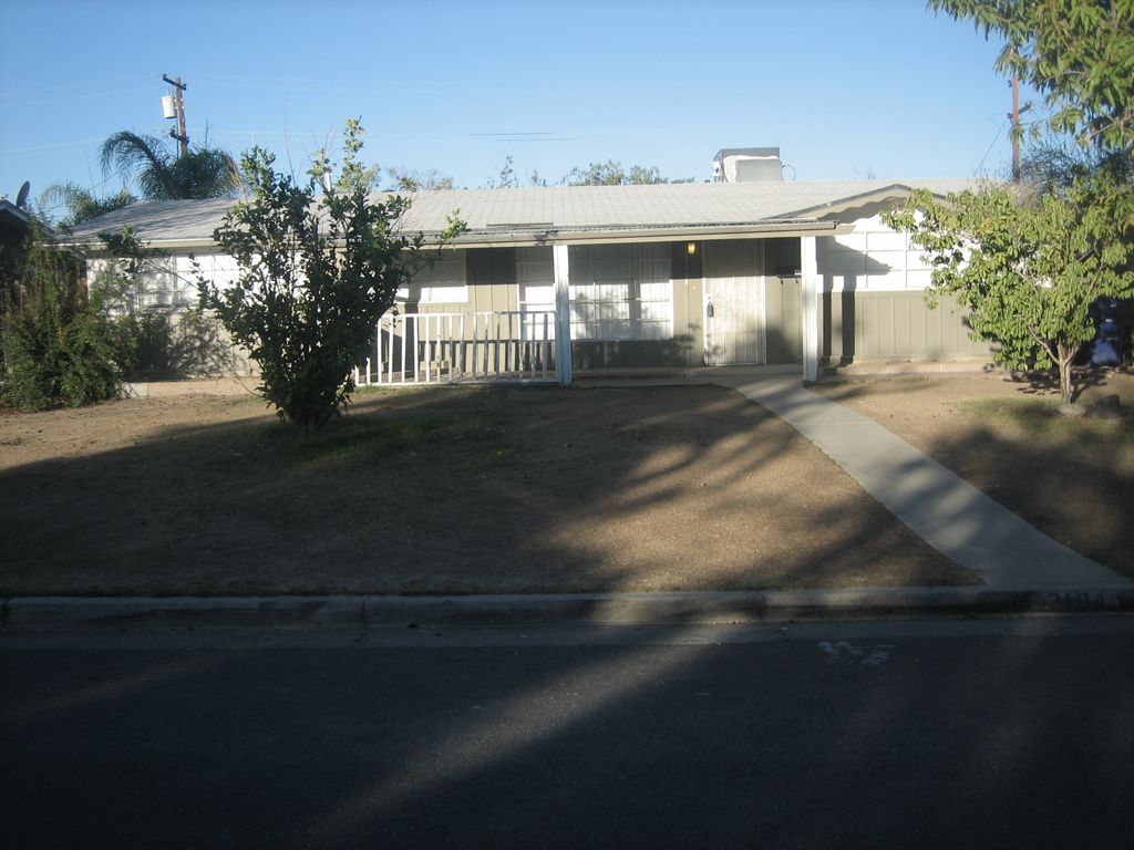 3104 Occidental St, Bakersfield, CA 93305