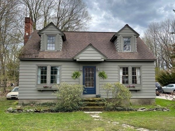 382 Maple St, Hinsdale, MA 01235