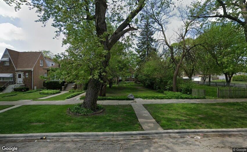 2052 N Newland Ave, Elmwood Park, IL 60707