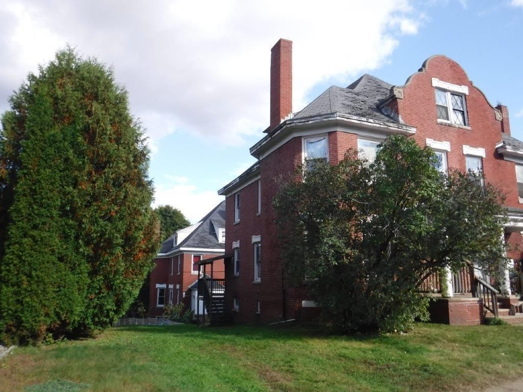 28 Lochness Rd, Rumford, ME 04276