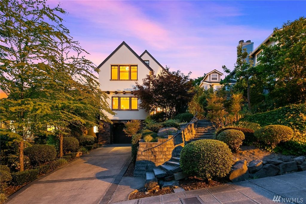 4508 NE 38th St, Seattle, WA 98105
