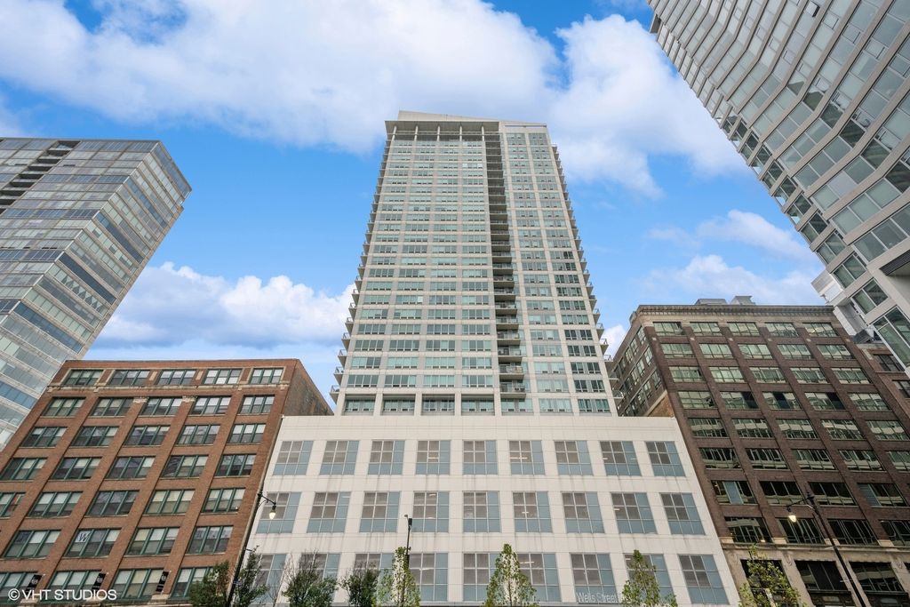 701 S  Wells St #1505, Chicago, IL 60607