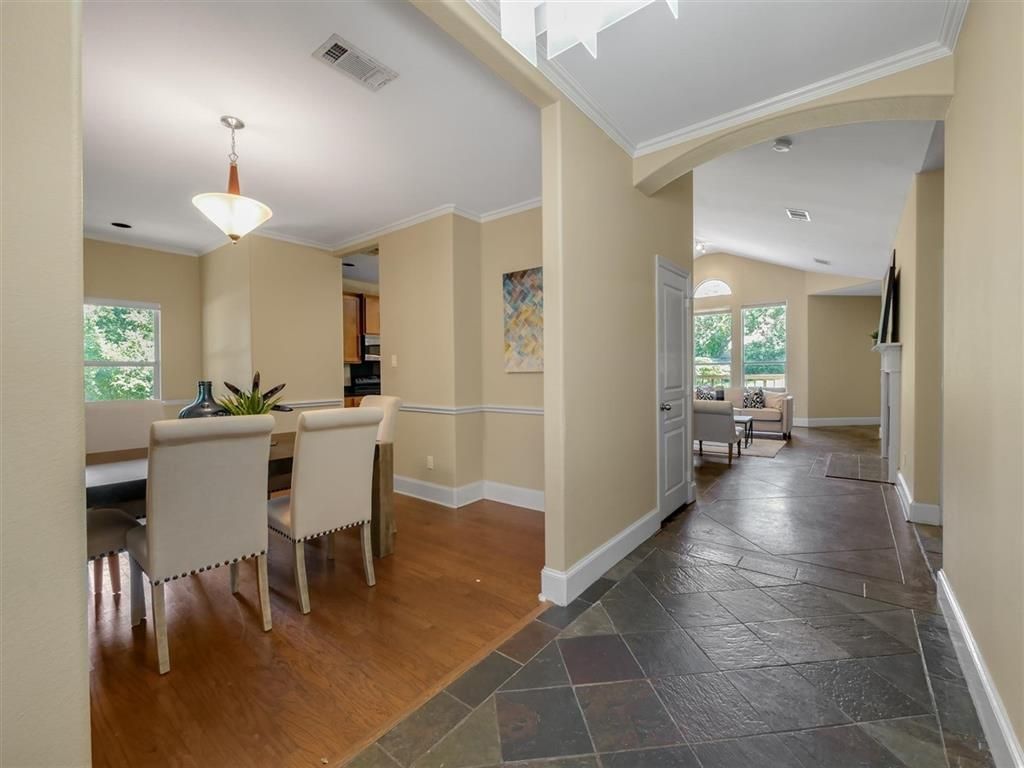 10346 Bel Aire Dr, Dallas, TX 75218