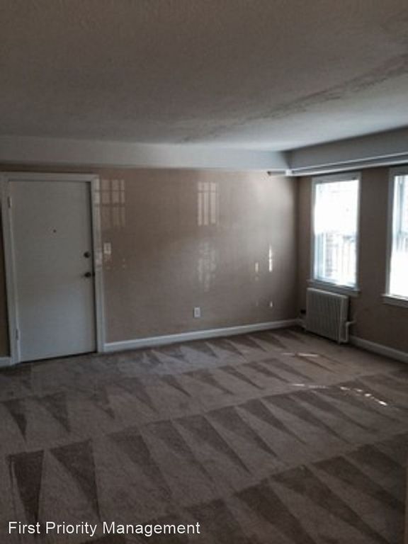 604 12th St NE #11, Washington, DC 20002