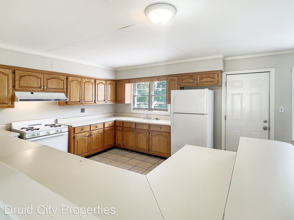 1219 13th St, Tuscaloosa, AL 35401