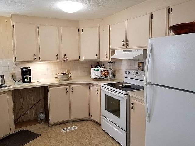 7000 20th St, Vero Beach, FL 32966