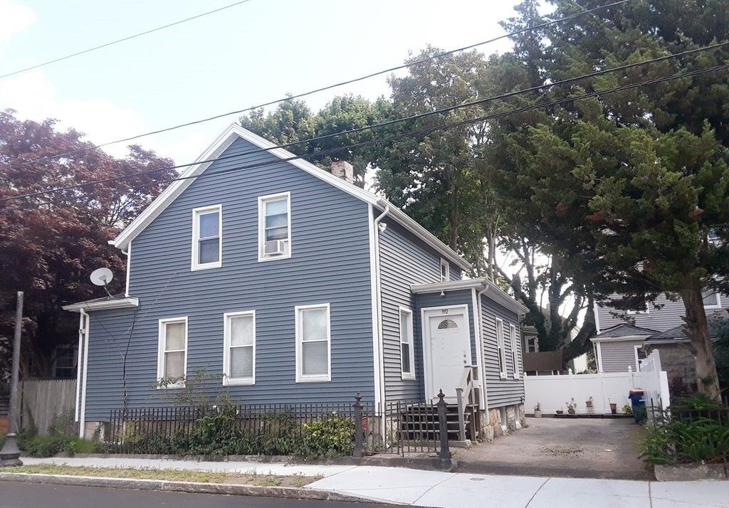 392 Cottage St, New Bedford, MA 02740