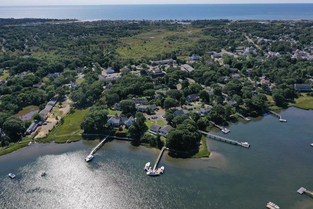62 Little Cove Cir, West Dennis, MA 02670