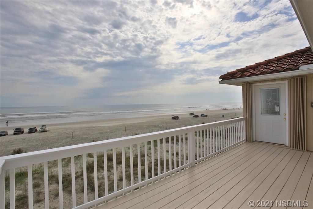 919 N Atlantic Ave, New Smyrna Beach, FL 32169