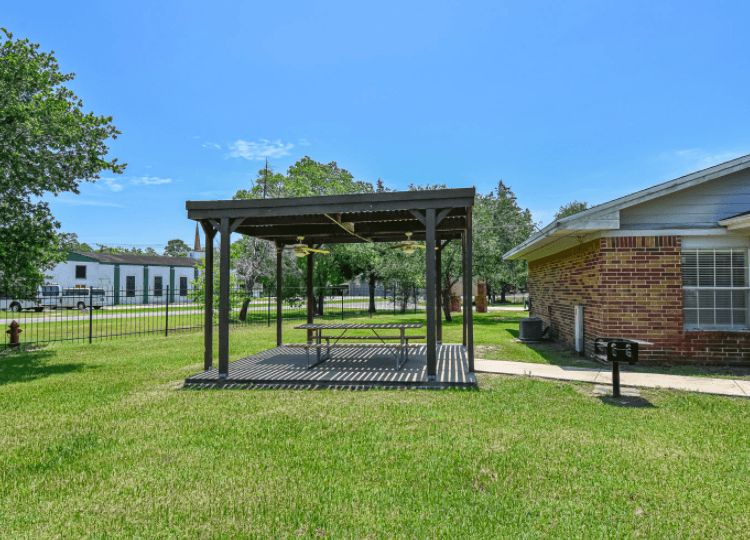 800 Avenue H St, Bay City, TX 77414