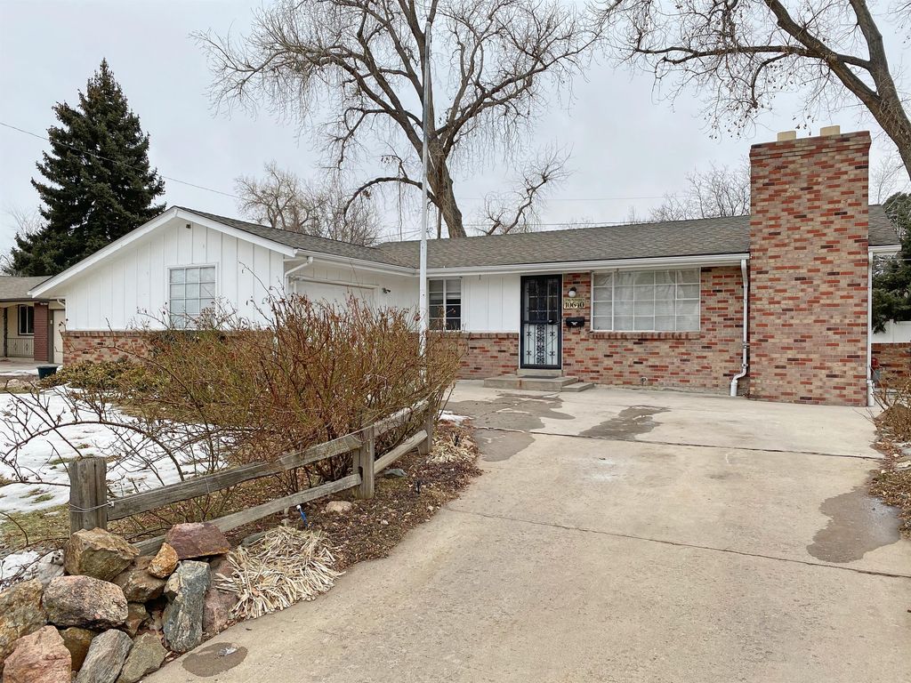 10640 W  62nd Pl, Arvada, CO 80004