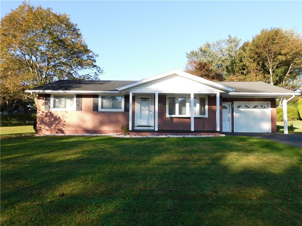 33 Paddy Hill Dr, Rochester, NY 14616