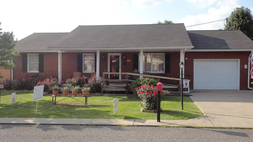 128 Lilac St, Paintsville, KY 41240 Trulia