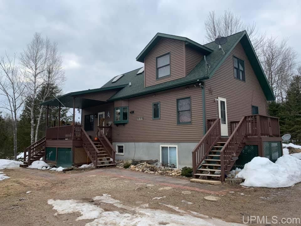 11147 N River Ln, Cornell, MI 3 Bed, 4 Bath Mobile / Manufactured