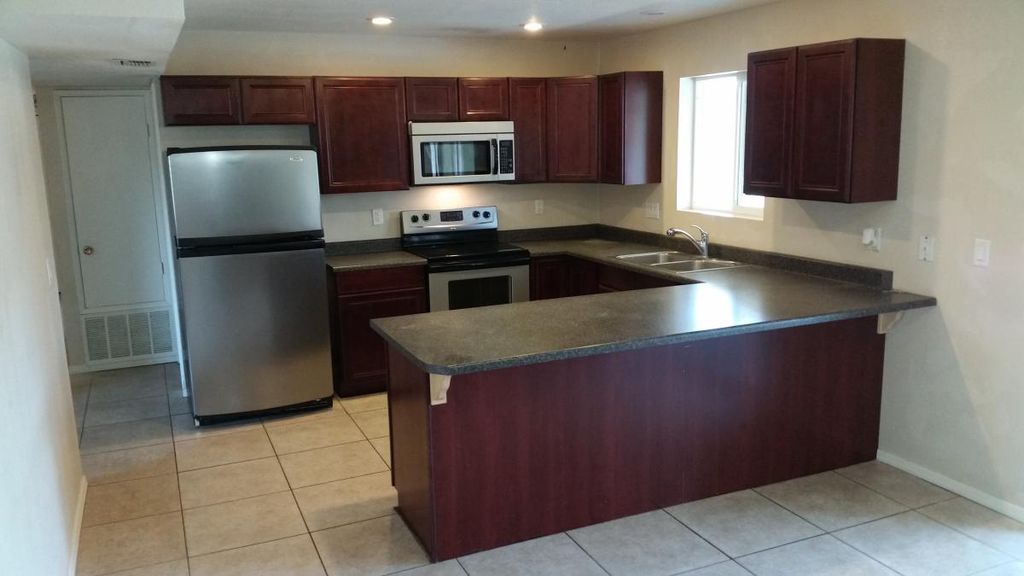 1939 E 2nd Ave, Mesa, AZ 85204