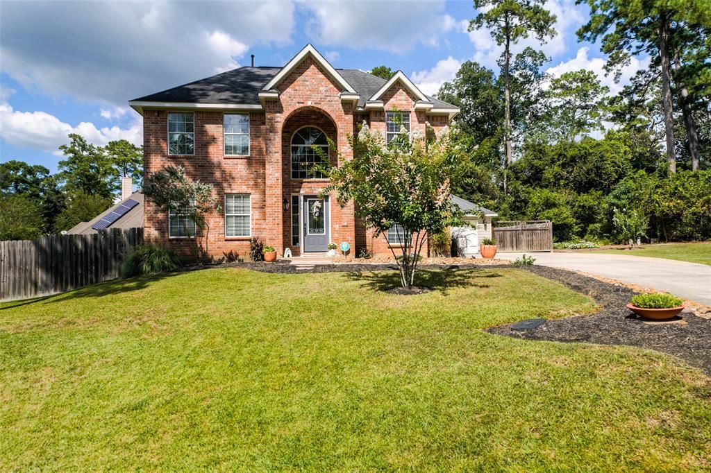 619 Spring Forest Ct, Conroe, TX 77302
