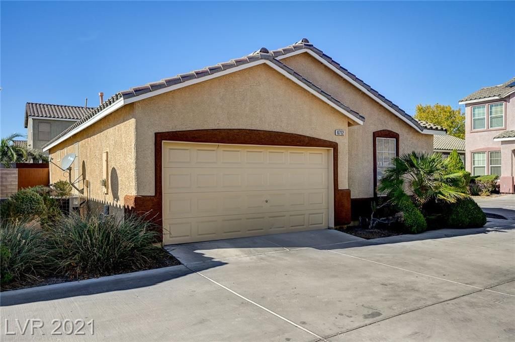 6712 Black Oil Dr, Las Vegas, NV 89122