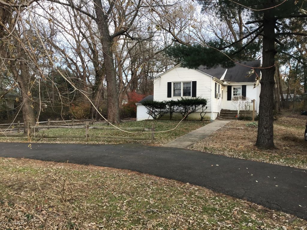 474 State Route 79, NJ 3 Bed, 1 Bath SingleFamily Home