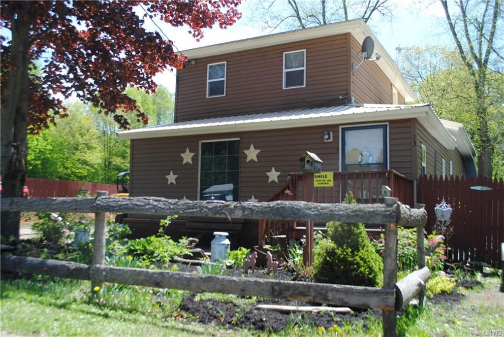 13 Phillips St, Richland, NY 13144