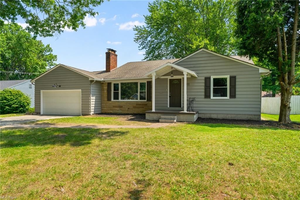 3911 Arden Blvd, Youngstown, OH 44511