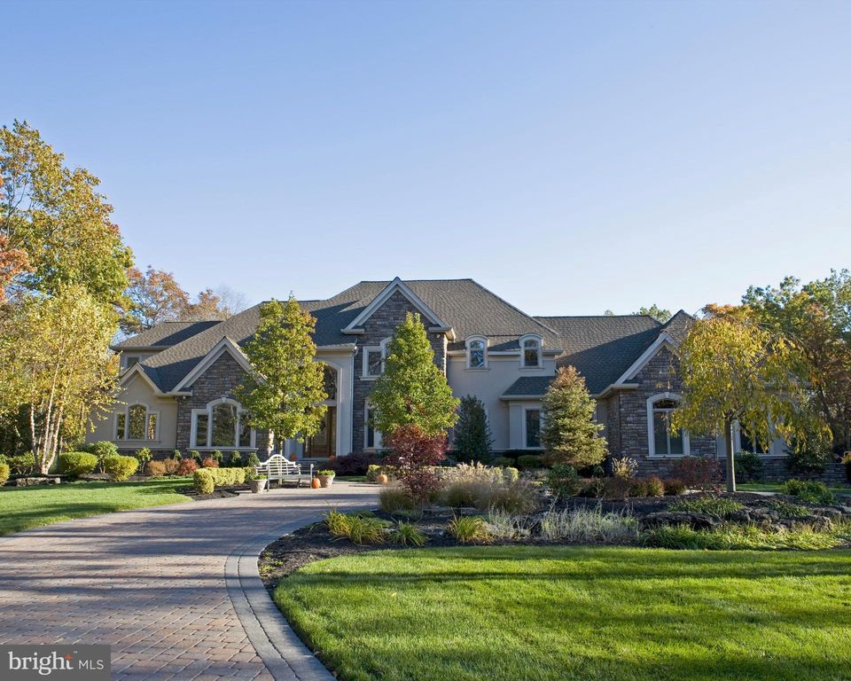 47 Jackson Rd, Medford, NJ 08055