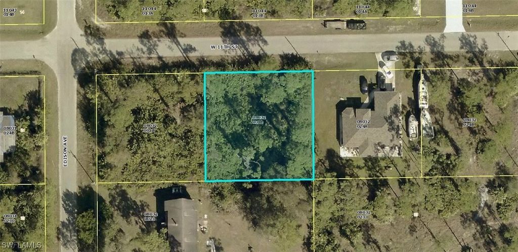 305 W  11th St, Lehigh Acres, FL 33972