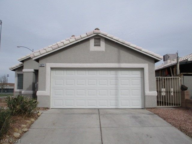 1872 Mother Of Pearl St, Las Vegas, NV 89106