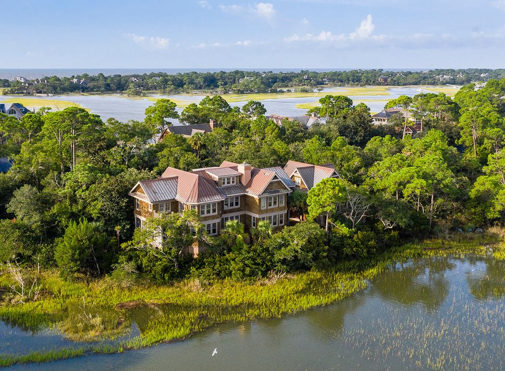 20 Summer Islands Ln, Johns Island, SC 29455 5 Bed, 6 Bath Single