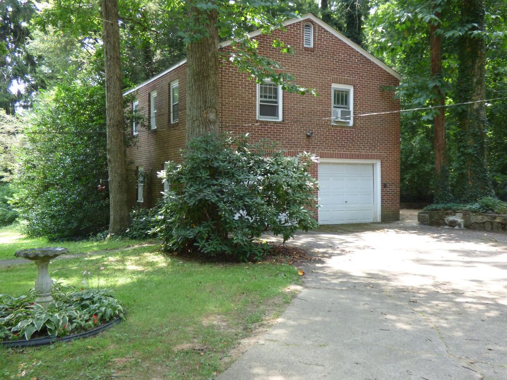 795 Hendersonville Rd #2, Asheville, NC 28803