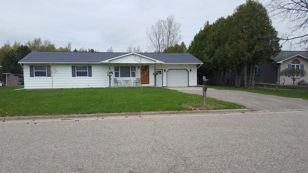 947 Beech St, Bad Axe, MI 48413 Trulia