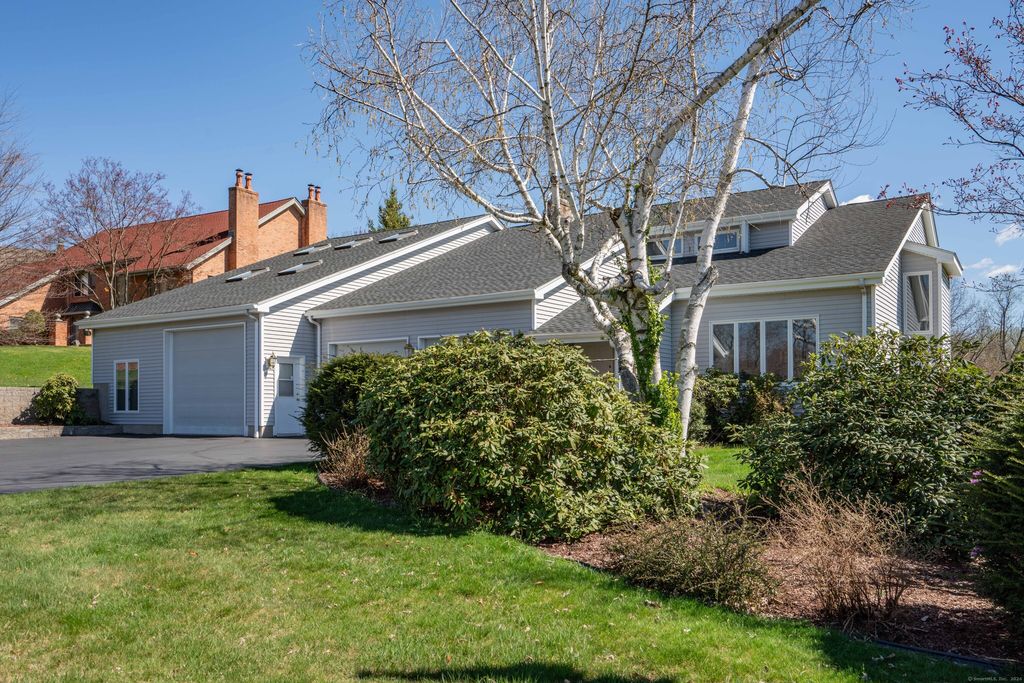 40 Burnt Hill Rd, Farmington, CT 06032 See Est. Value, Schools & More