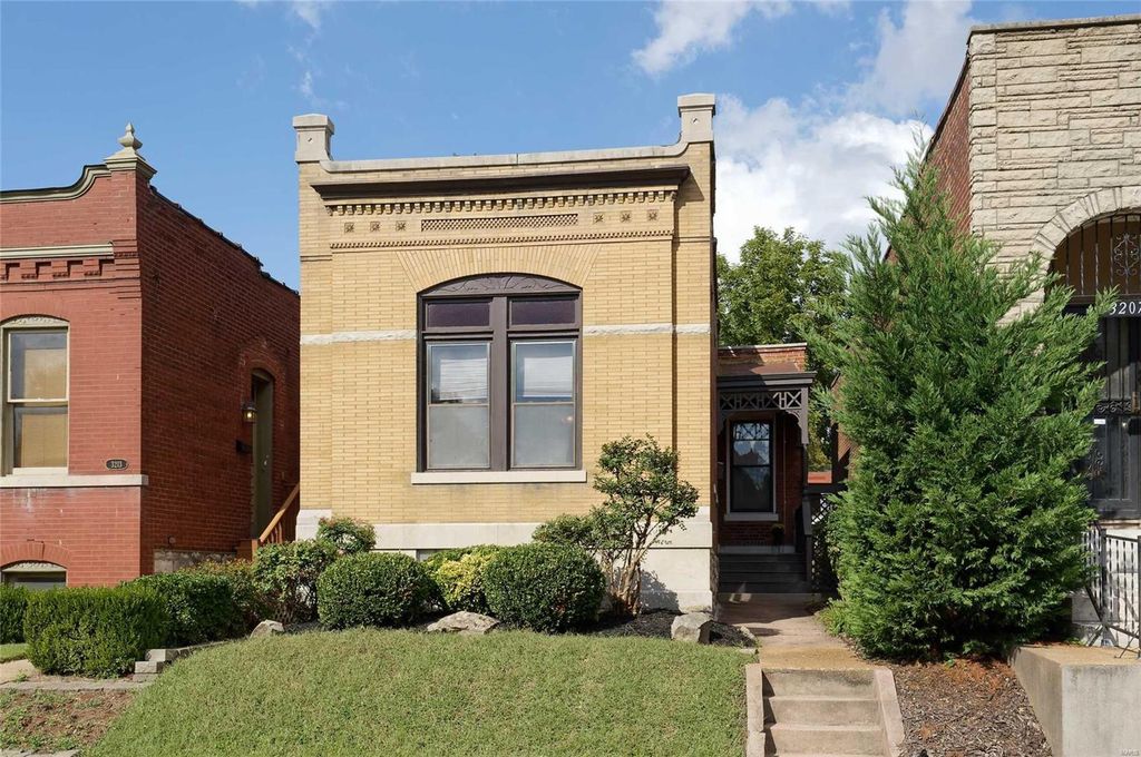 3209 Dakota St, Saint Louis, MO 63111