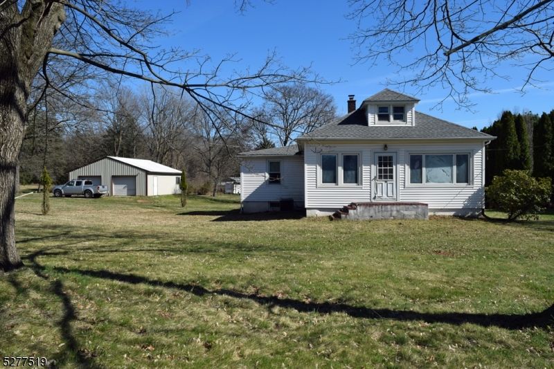 11 School Rd, Whitehouse Station, NJ 08889 Trulia