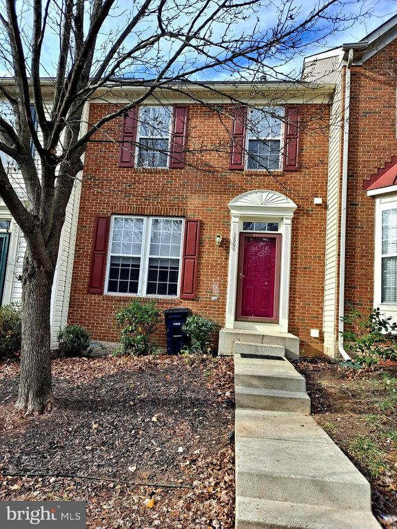 3806 Spirea Ct, Hyattsville, MD 20784