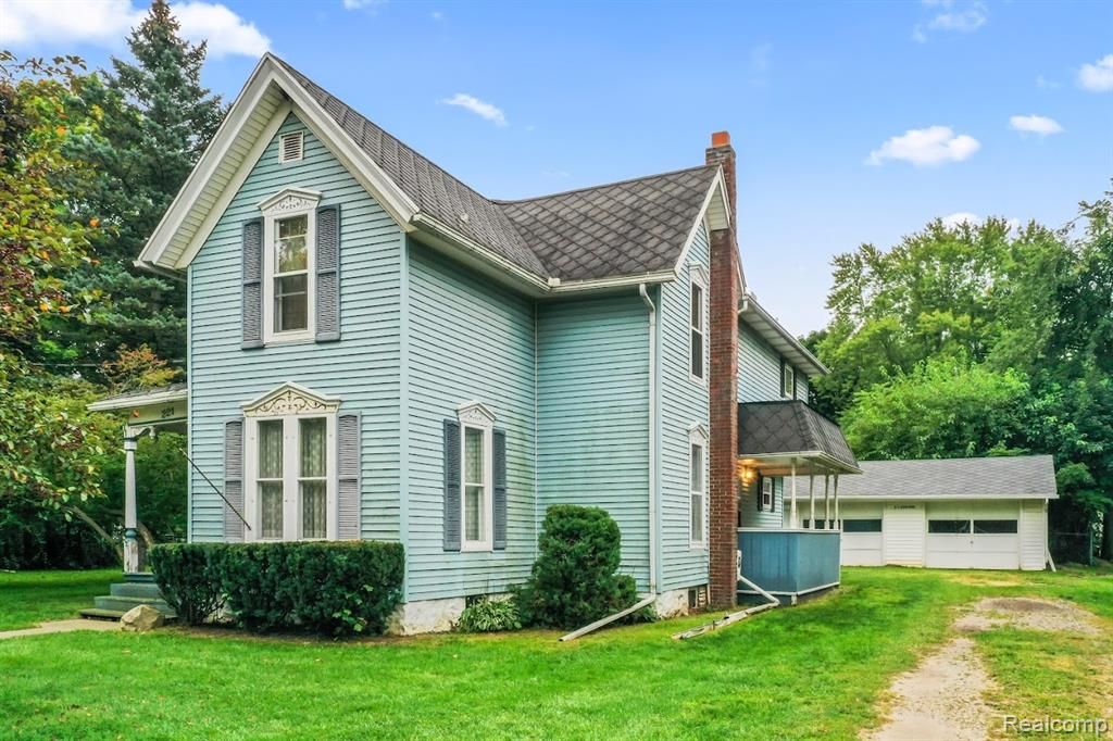221 W Main St, Stockbridge, MI 49285
