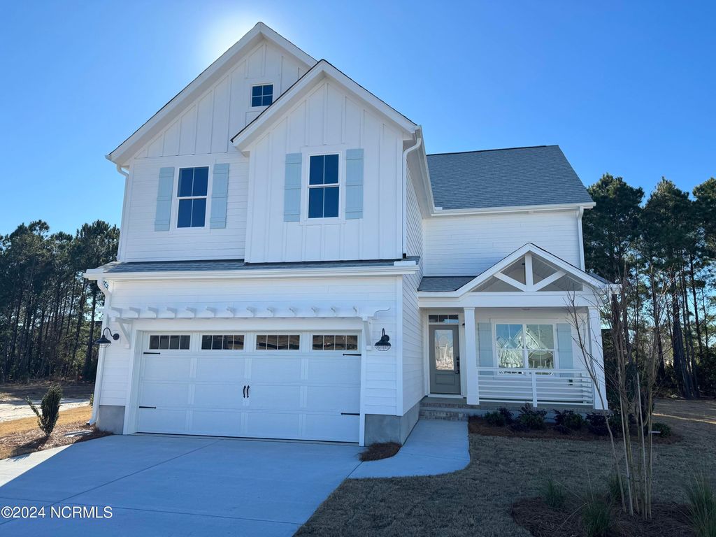 28 Perch Place, Hampstead, NC 28443